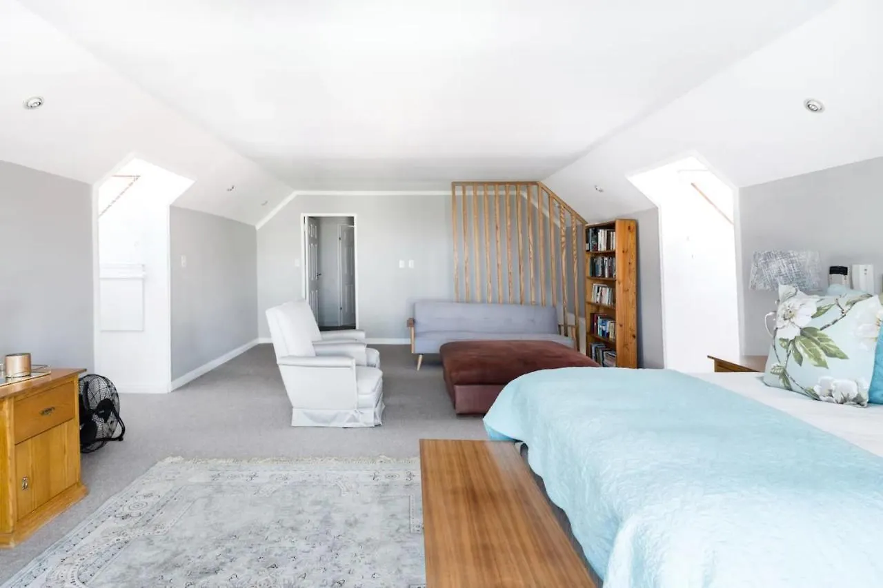 Holiday home 3 Bedroom Hilltop Home With Spectacular Views Cape Town