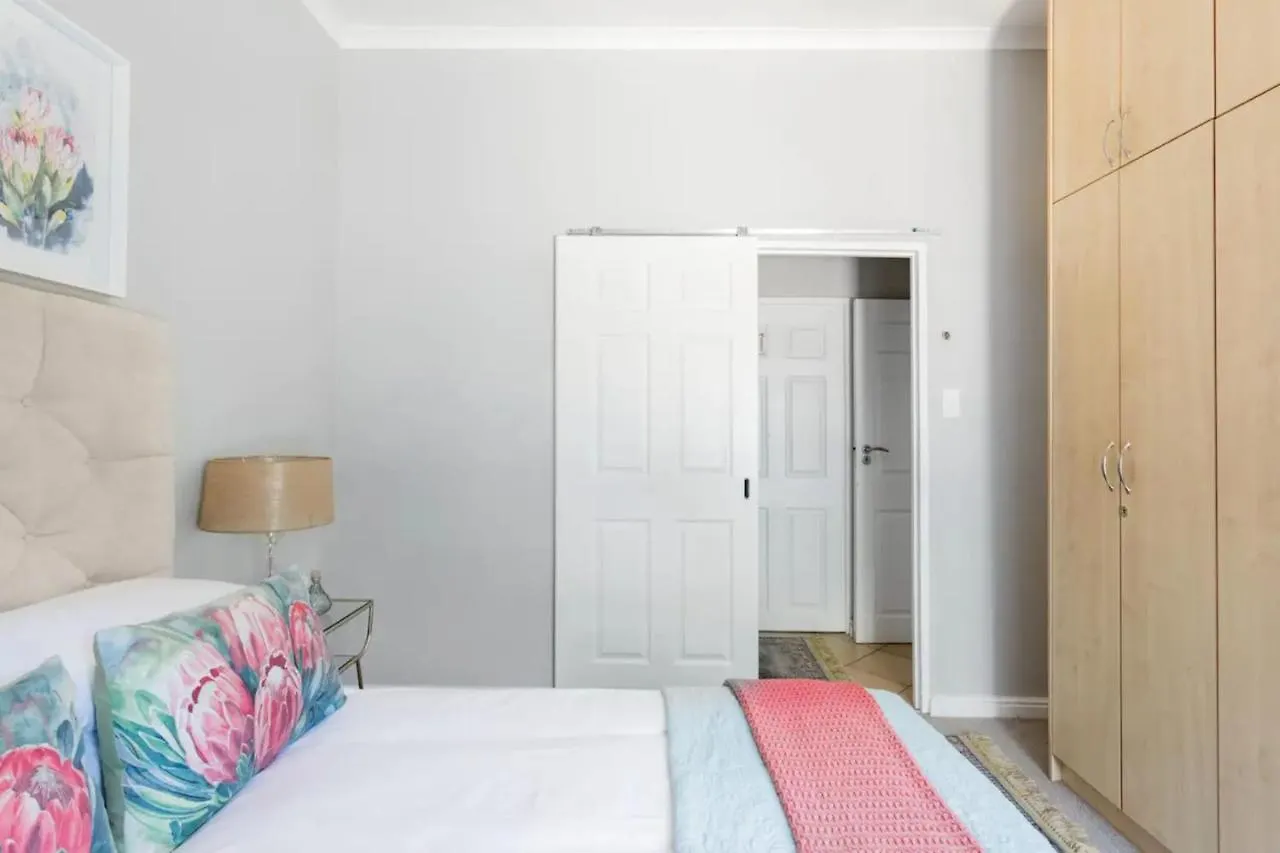 3 Bedroom Hilltop Home With Spectacular Views Cape Town Holiday home