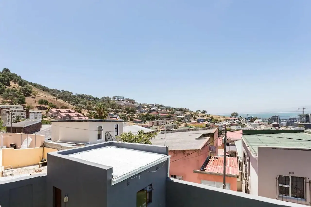 3 Bedroom Hilltop Home With Spectacular Views Cape Town 0*,