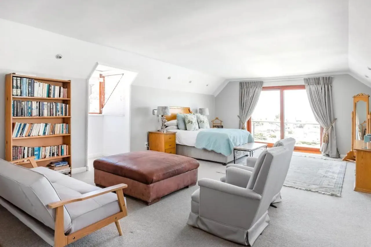 3 Bedroom Hilltop Home With Spectacular Views Cape Town 0*,  South Africa